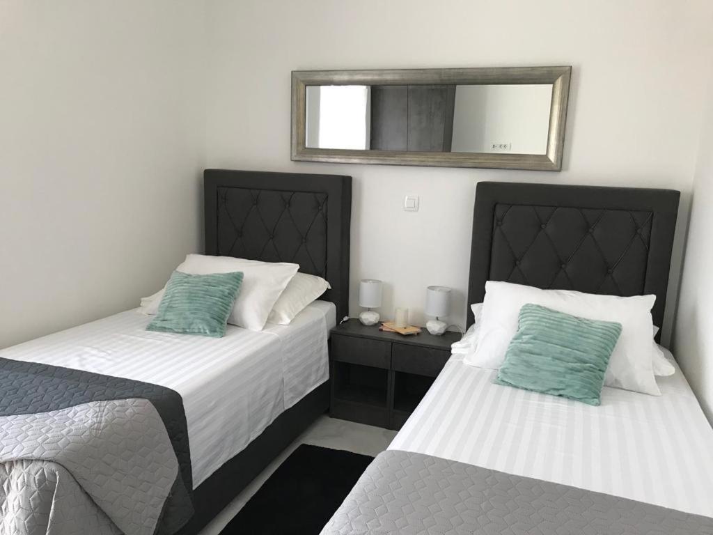 Hedonist-Luxury 2 Bedroom Apartment With Private Hot Tub, Garden And Free Parking Trogir Exterior foto